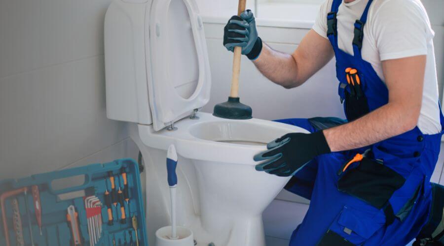 Expert burst pipe repair services in League City, TX